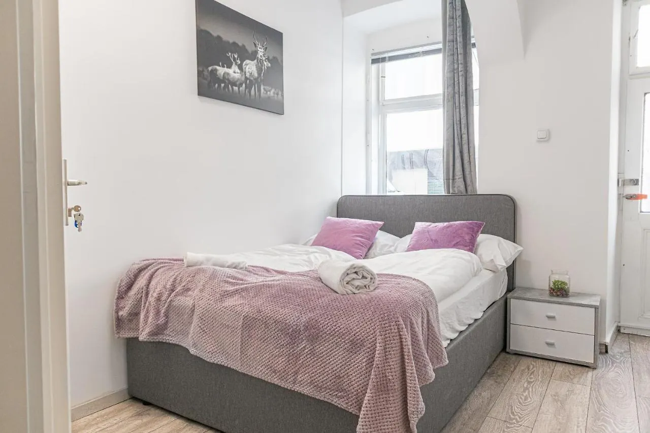 Cozy Room @ Hauptbahnhof - Well Situated & Central Viena